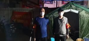 市文旅集團(tuán)一線戰(zhàn)“疫”之：黨旗飄揚(yáng)在門外，黨旗扎根在心里，53歲和35歲黨員成絕佳搭檔
